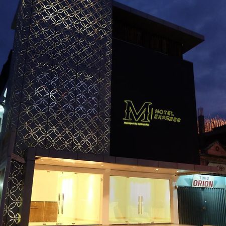M Hotel Express Sorong Exterior foto