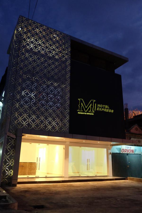 M Hotel Express Sorong Exterior foto